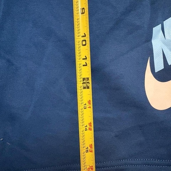 Nike blue shorts size xl kids - Picture 3 of 4